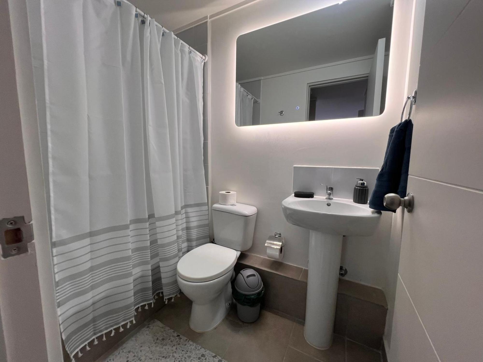 Centrico, Comodo Y Moderno Departamento En Con Estacionamiento Privado Incluido Apartamento Puerto Montt